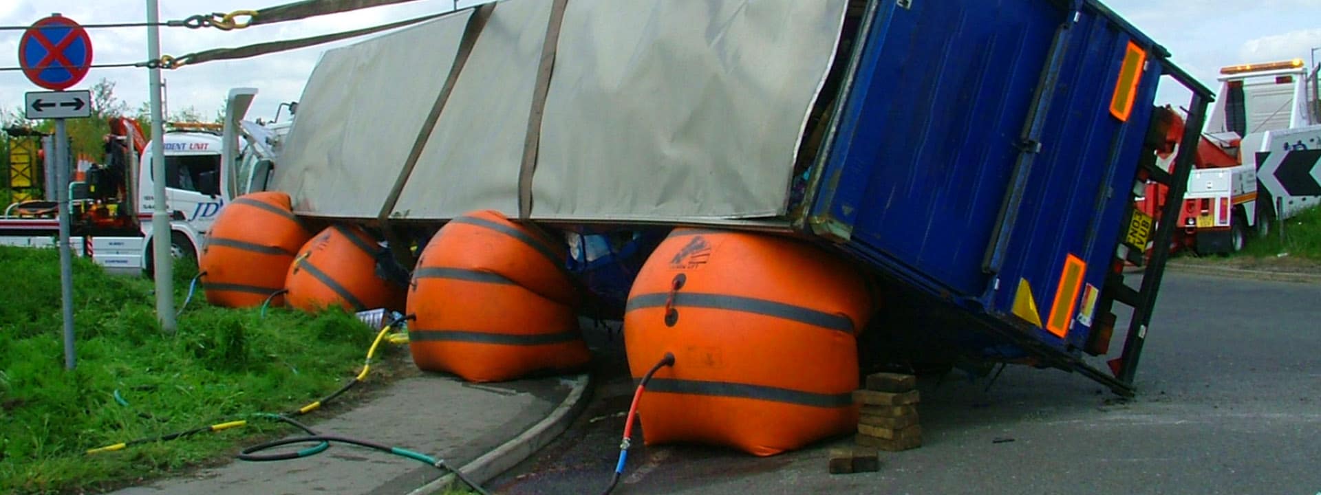 Air Cushion Recovery Service in Canada Pacific Towing